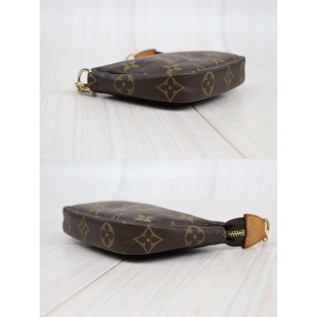 Rank AB ｜ LV Monogram Mini Pochette Accessoir ｜24021524