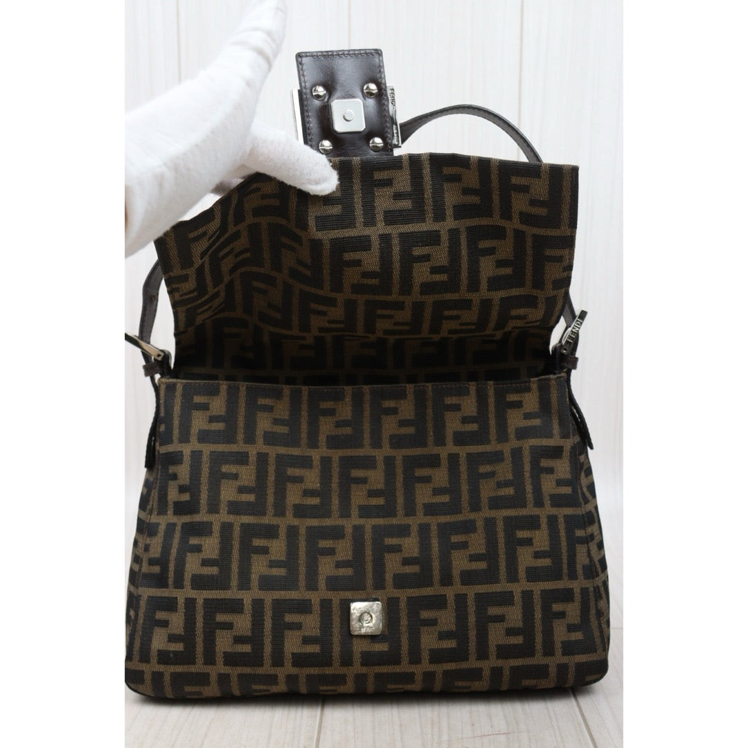 Good ( Rank AB)｜ FENDI Zucca Mamma Baguette Shoulder Bag｜V25052501