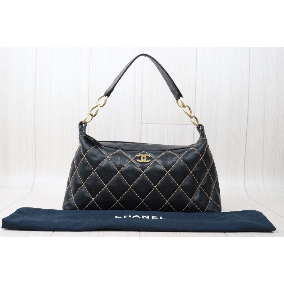 Rank A｜ CHANEL Calf Leather Shoulder Bag  Made In 2003～2004Year｜24050611