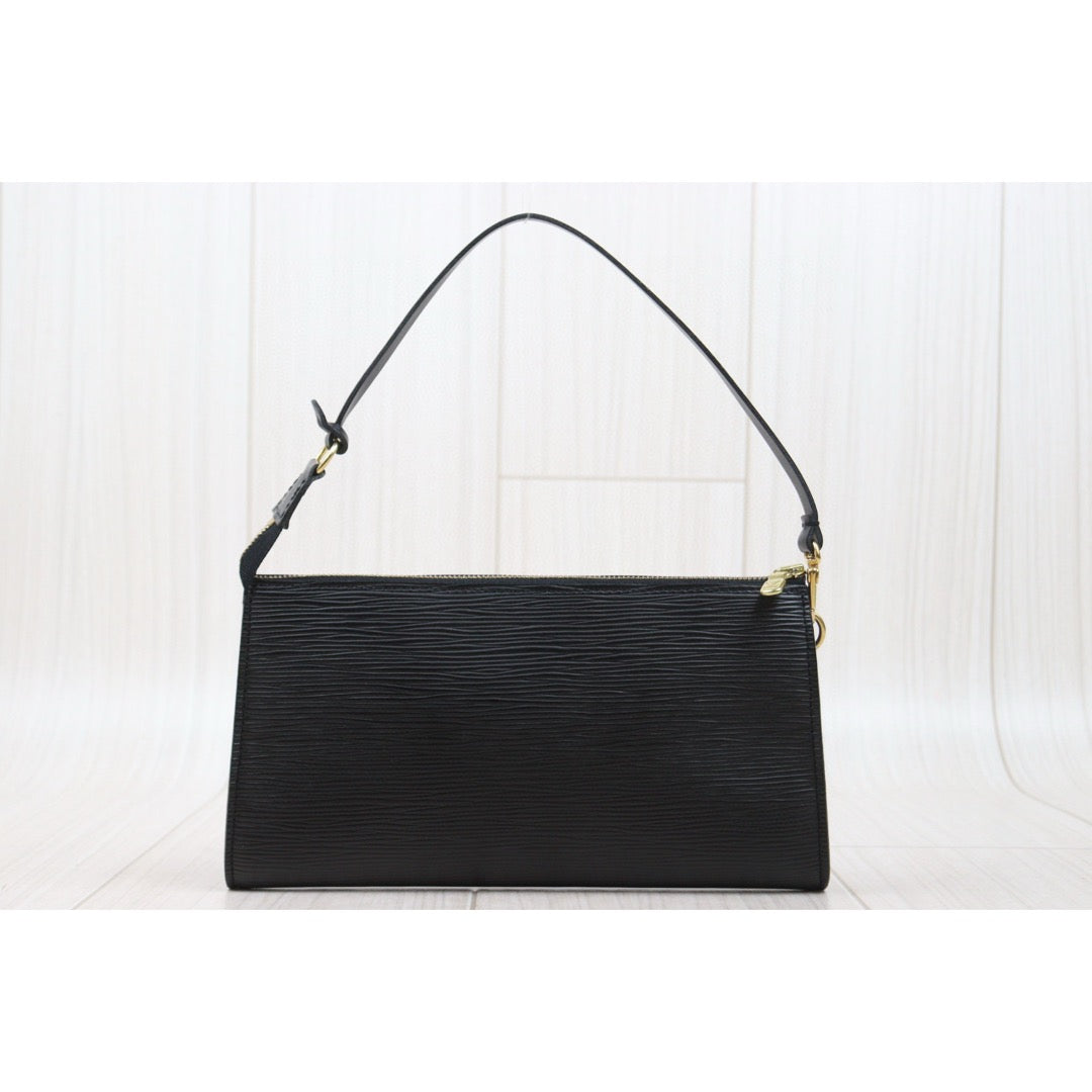 Very Good ( Rank A) ｜LV Epi Pochette Accessoir Handbag ｜25051304