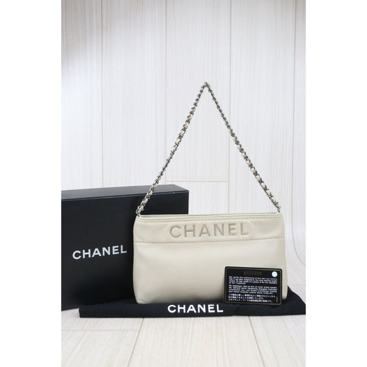 Very Good ( Rank A)| CHANEL Lanbskin Pearl White Shoulder Bag Made In 2004~2005Year |24083017
