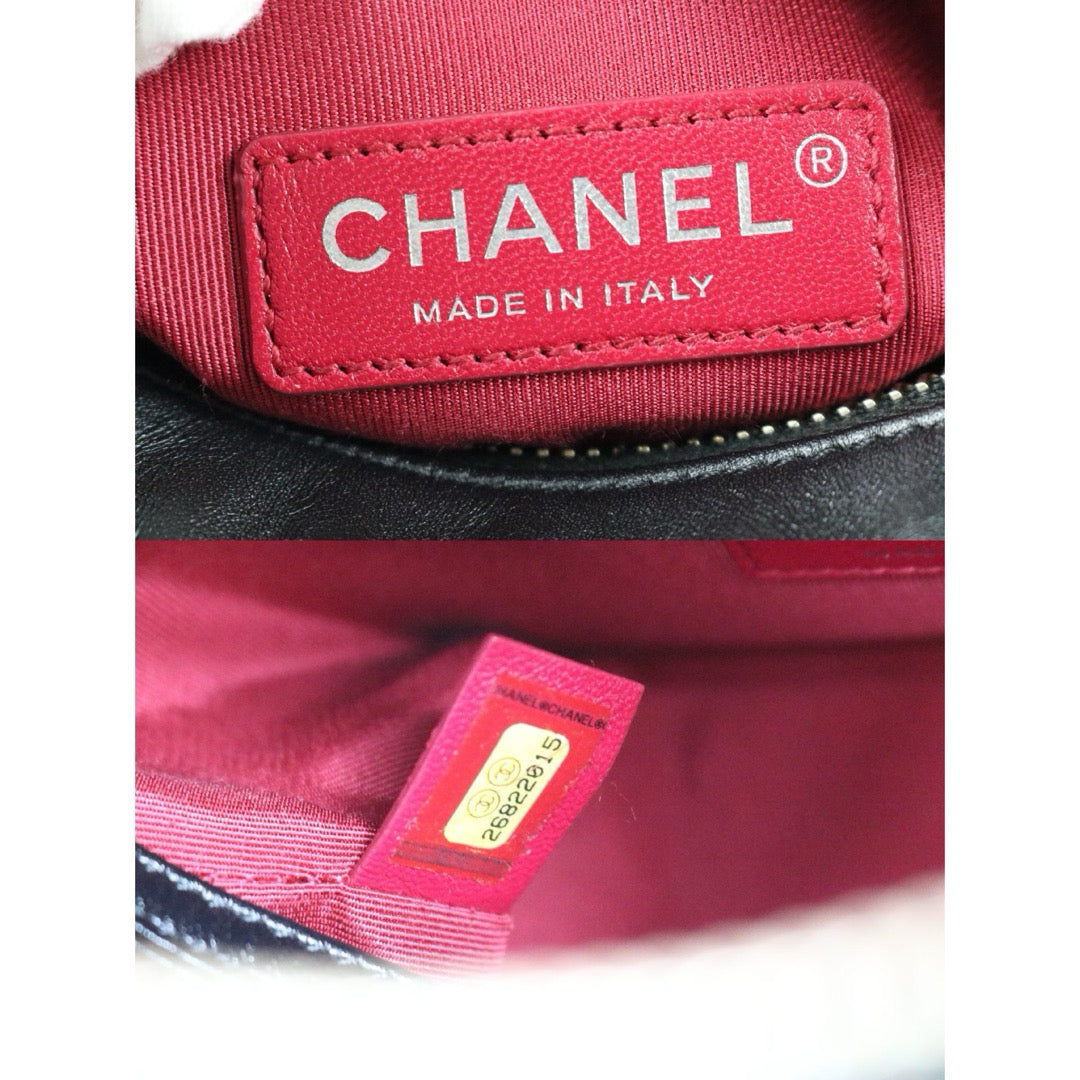 Include Entrupy Certificate of Authenticity｜Very Good ( Rank A) ｜CHANEL PM Gabrielle Calf Leather Shoulder Bag Black ｜S26080603