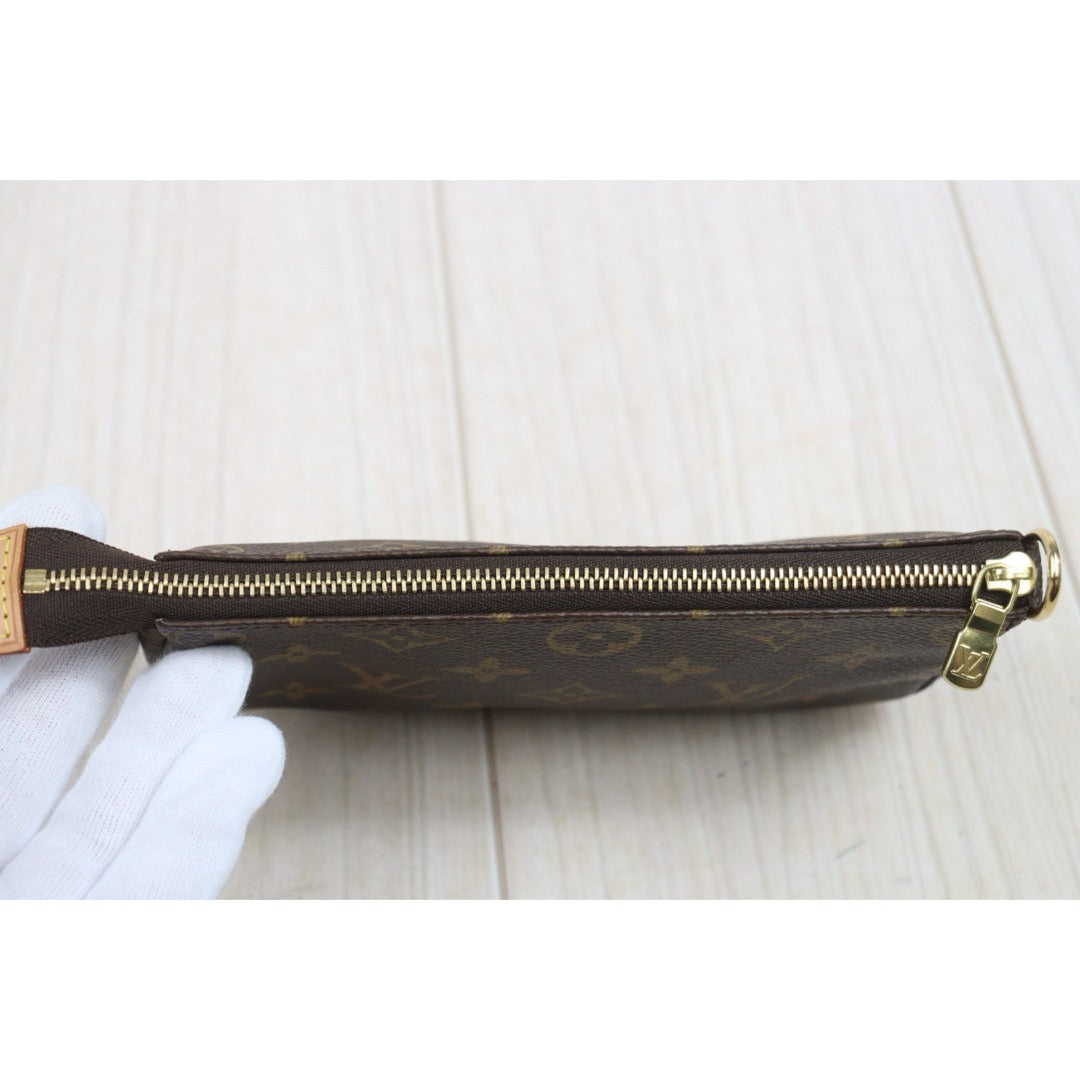 Include Entrupy Certificate of Authenticity｜Very Good ( Rank A) ｜Louis Vuitton Monogram Pochette Accessoire MM｜26062401