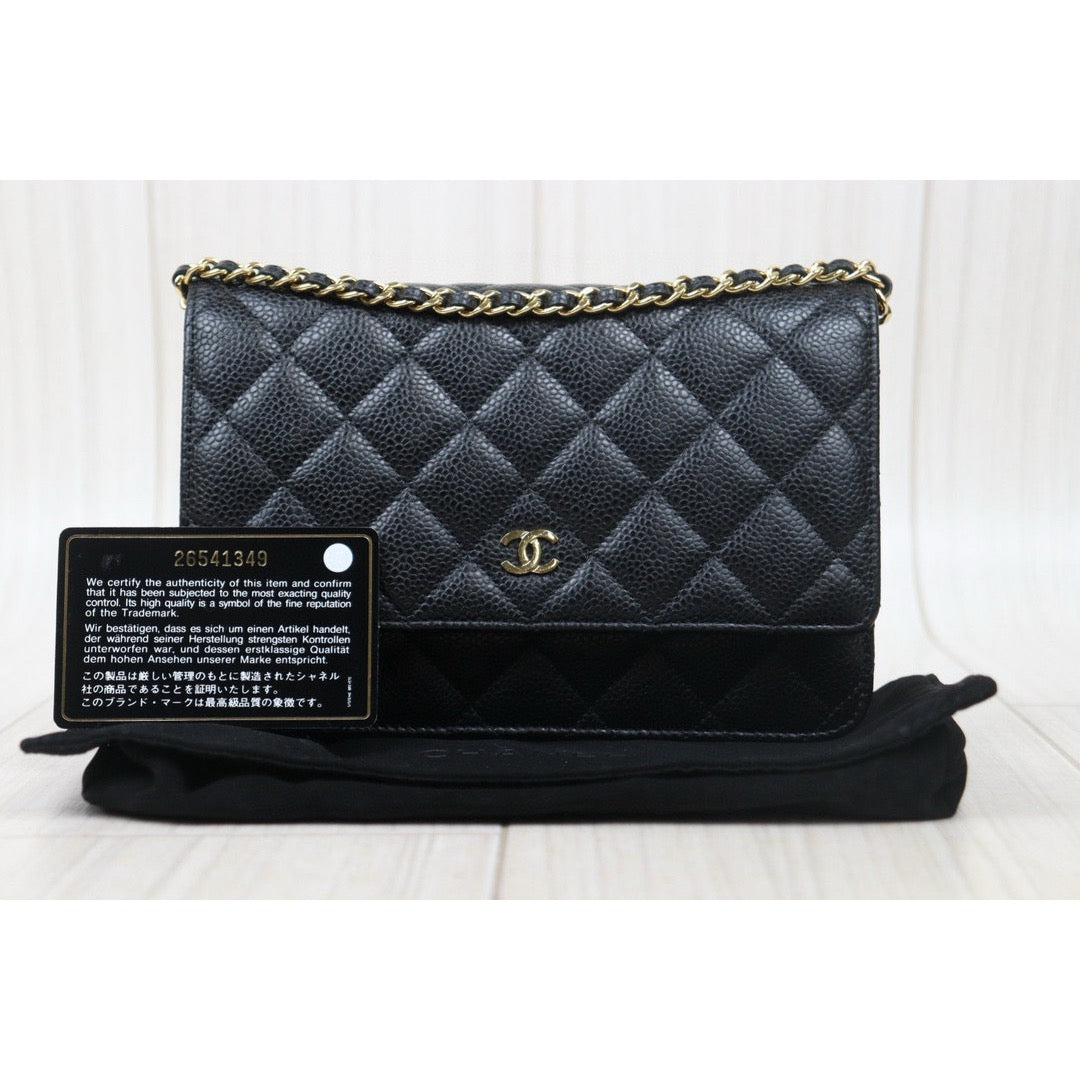 Good ( Rank AB)｜ CHANEL Matelasse Caviar Skin Chain Wallet Black Gold Hardware Made in 2018-2019Year ｜24110101