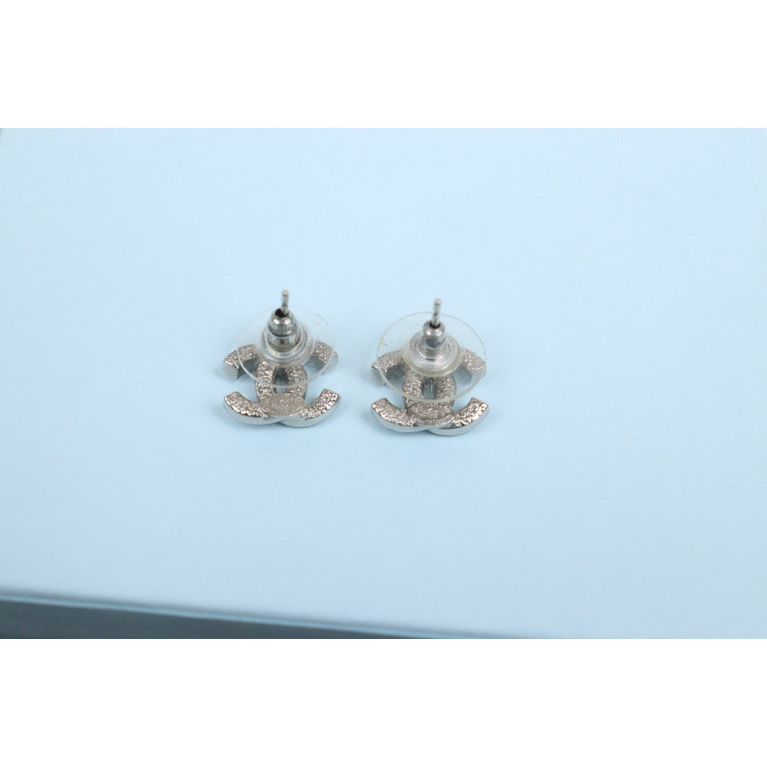 Good ( Rank AB)｜ CHANEL Coco Mark Rhinestone Earrings Silver｜V25100718