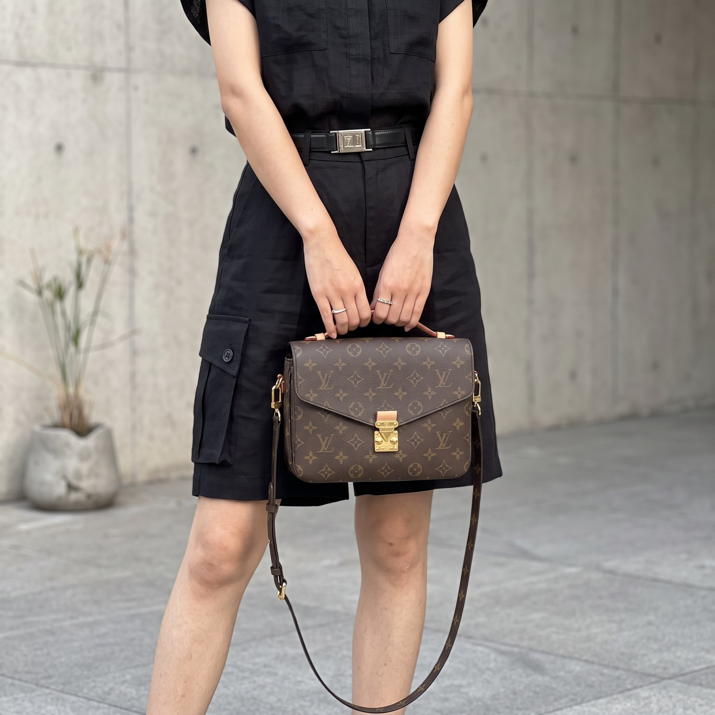 Include Entrupy Certificate of Authenticity｜Very Good ( Rank A)｜LV Monogram Pichette Metis ShoulderBag  ｜S26072515