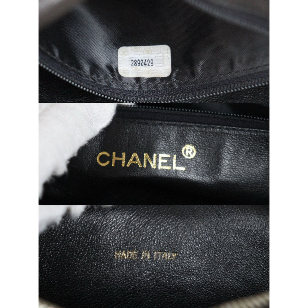 Good ( Rank AB)｜ CHANEL Lamb Skin Shoulder Bag Black  Made in 1991-1994Year ｜24080115