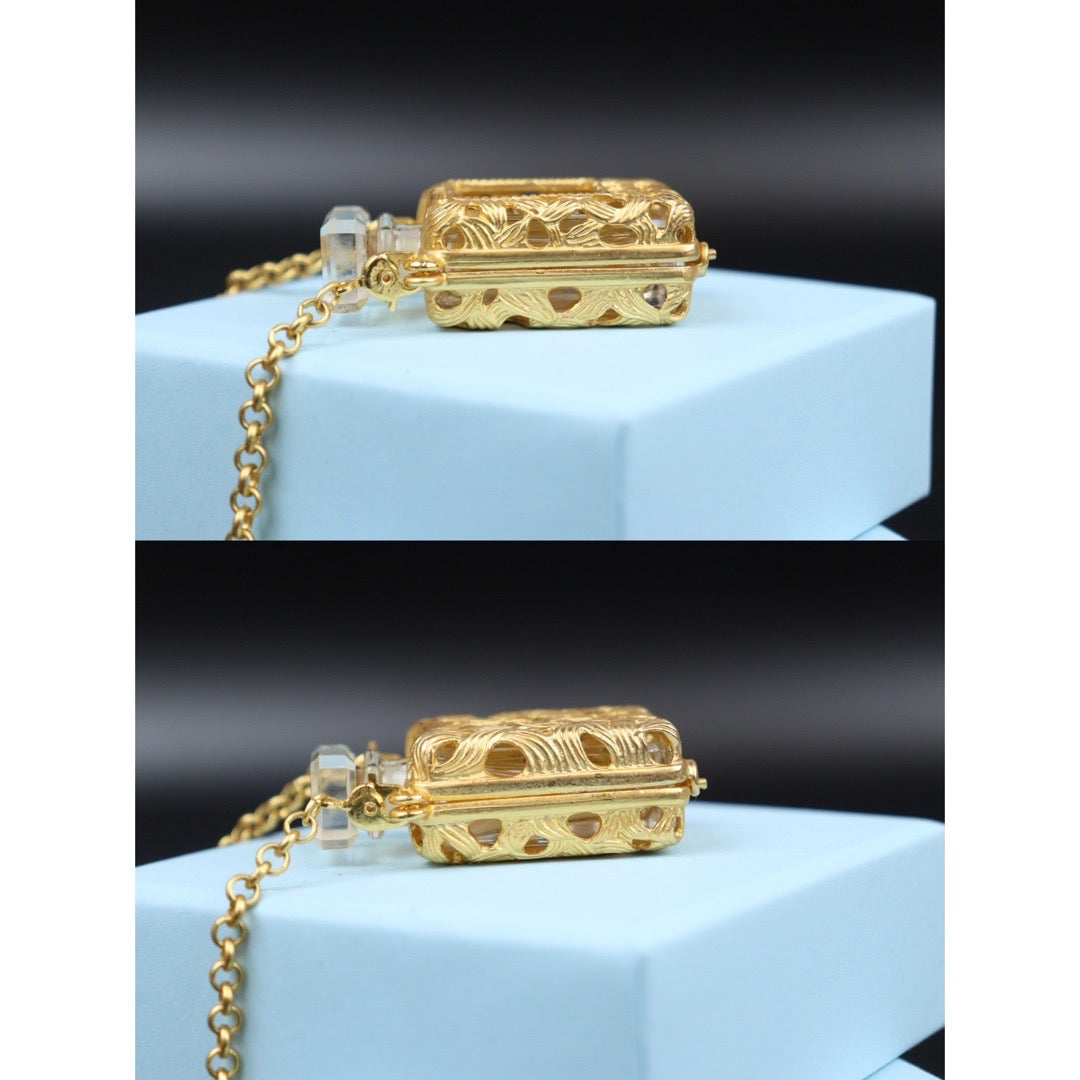 Rank AB ｜ CHANEL Vintage Perfume No5 Brass Perfume Necklace  ｜24030738