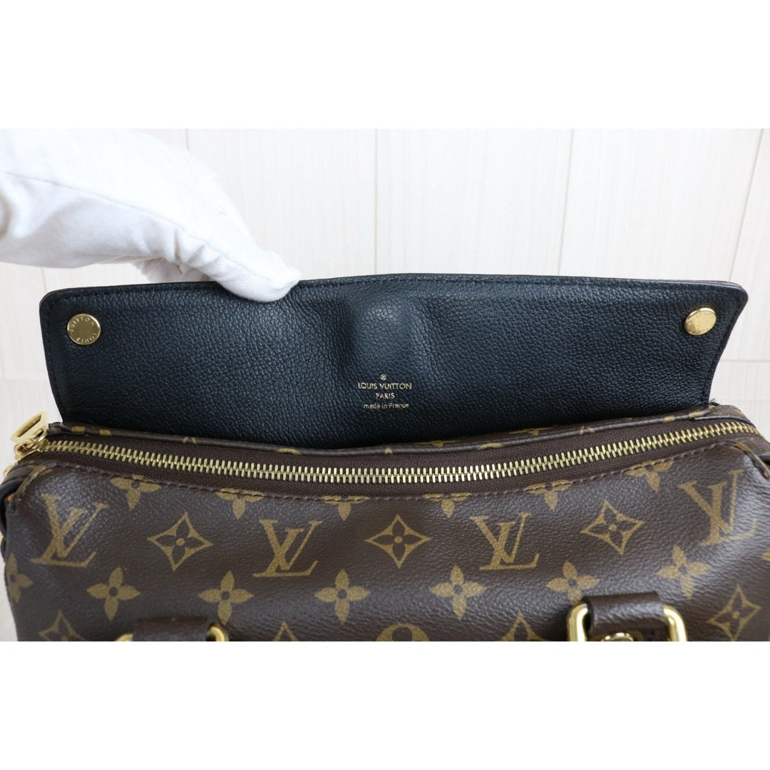 Very Good ( Rank A)｜ LV Monogram Manhattan Shoulder Bag Black｜S24122603