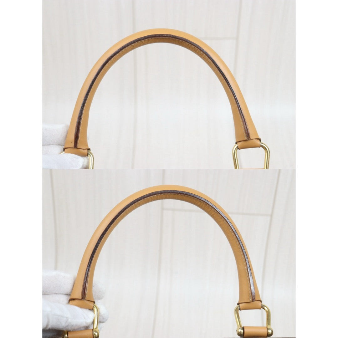 Include Entrupy Certificate of Authenticity｜Very Good ( Rank A)｜ CELINE Macadam Boston 30 Handbag Bag  ｜26092402