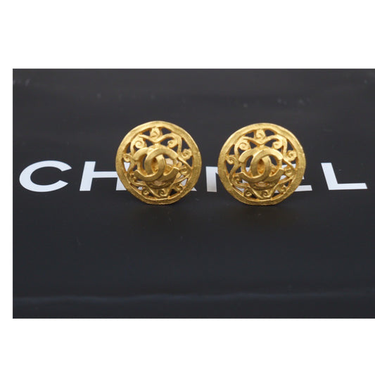 Rank A ｜CHANEL Coco Mark Gold 24 Plated Earrings ｜24010508