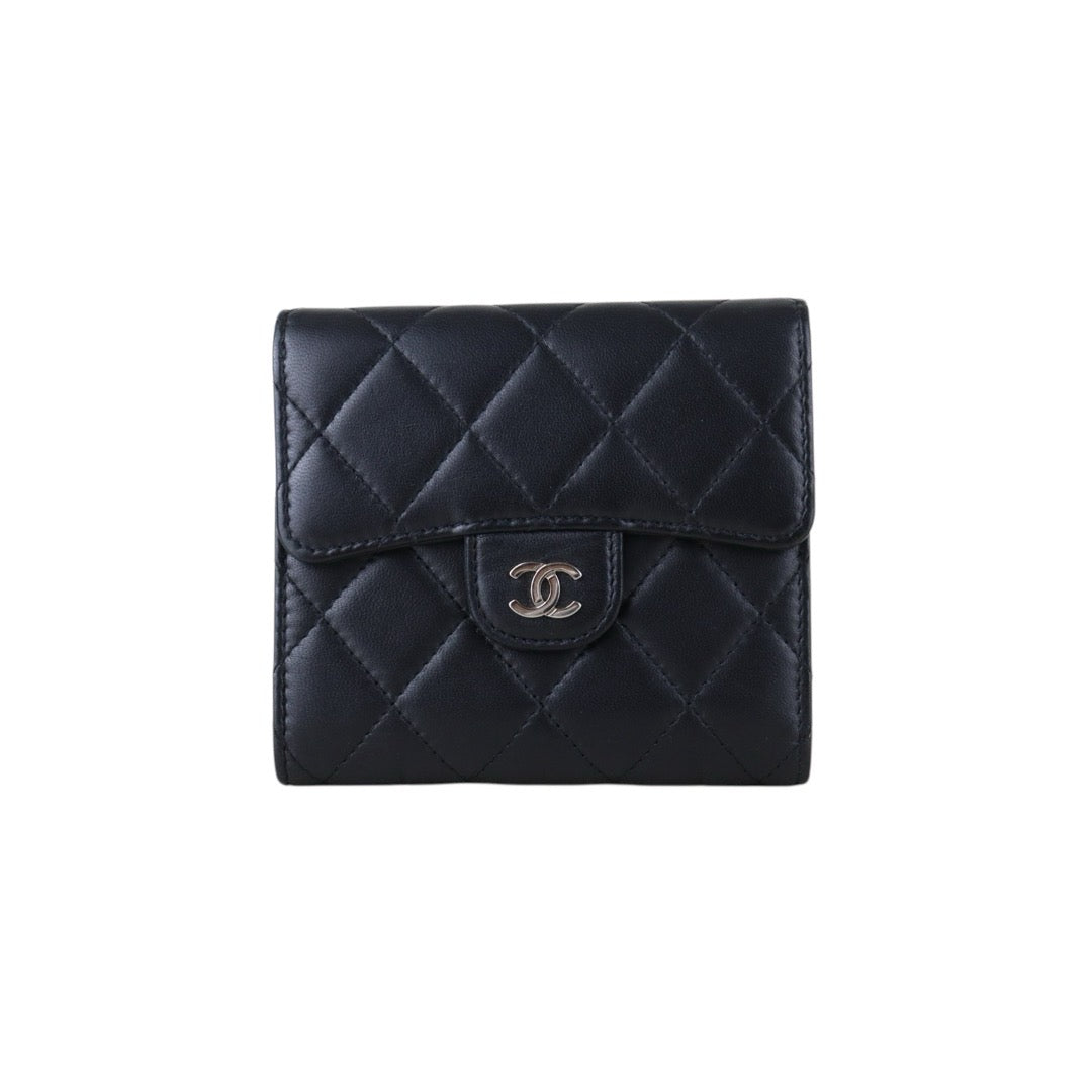 Include Entrupy Certificate of Authenticity｜Good ( Rank AB)｜CHANEL Lamb Skin Black Wallet Made In 2016 Year｜S26073112