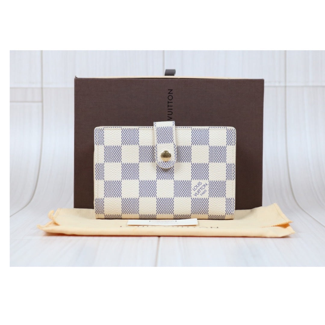 Rank AB｜  LV Damier Azur Wallet ｜S24041102