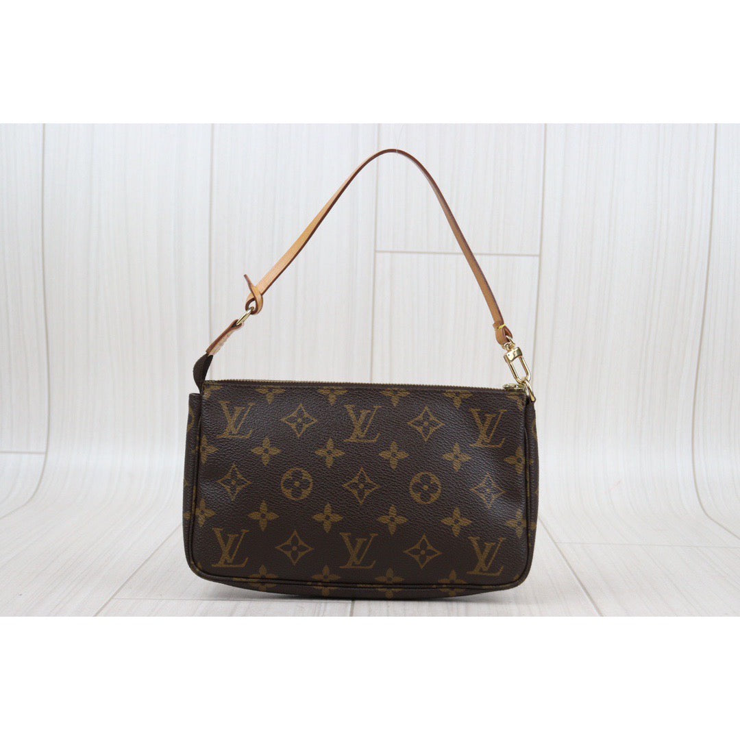 Rank AB ｜ LV Monogram Pochette Accessoires ｜24011216