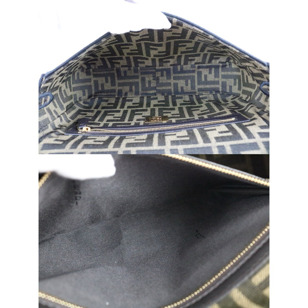 Very Good ( Rank A)｜ FENDI Mamma Baguette Shoulder Bag  Gold Hardware Current Model｜S25072102