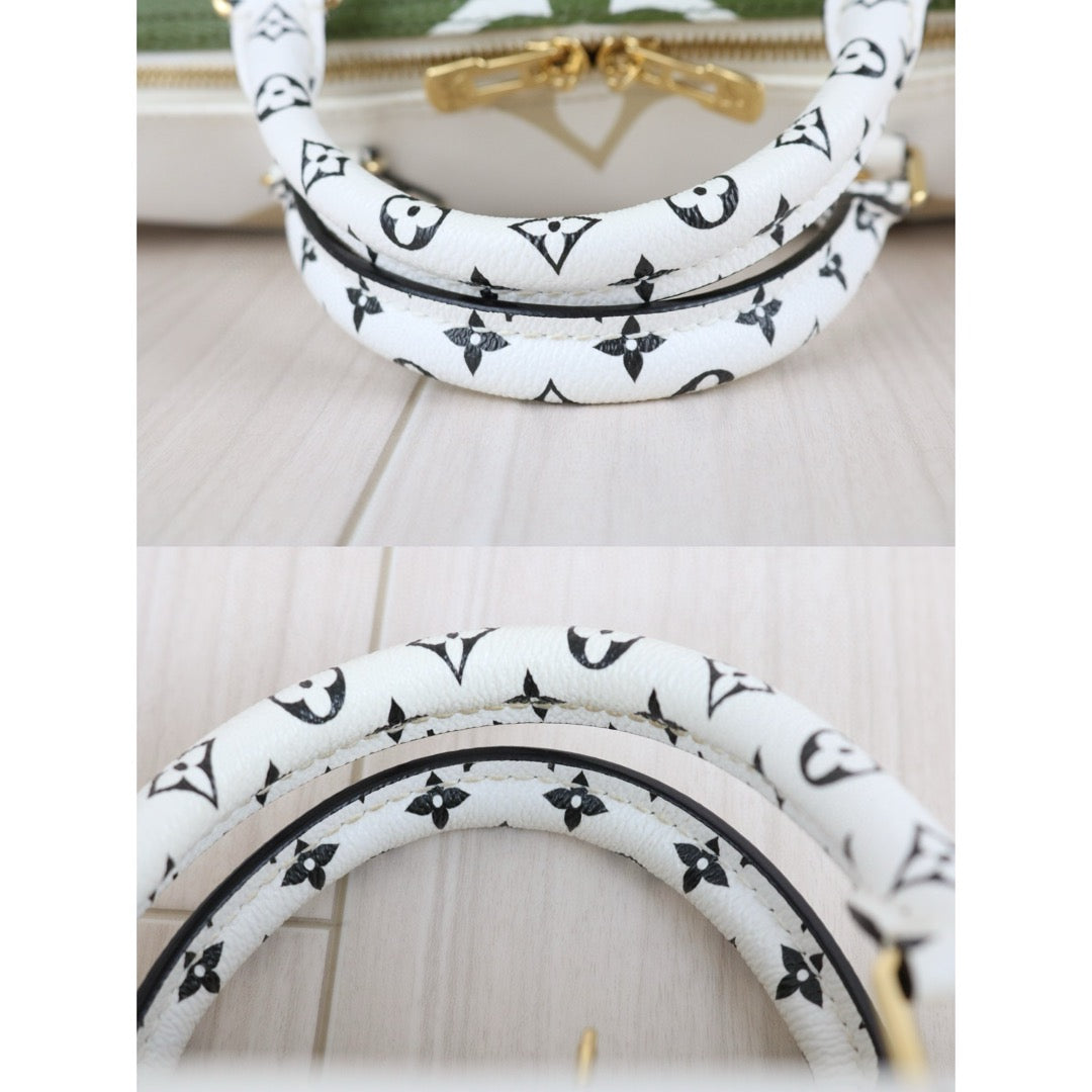 Very Good ( Rank A) ｜ LV Monogram White and Green Speedy 30 Hand Bag With Shoulder Strap Limited edition｜B25030104