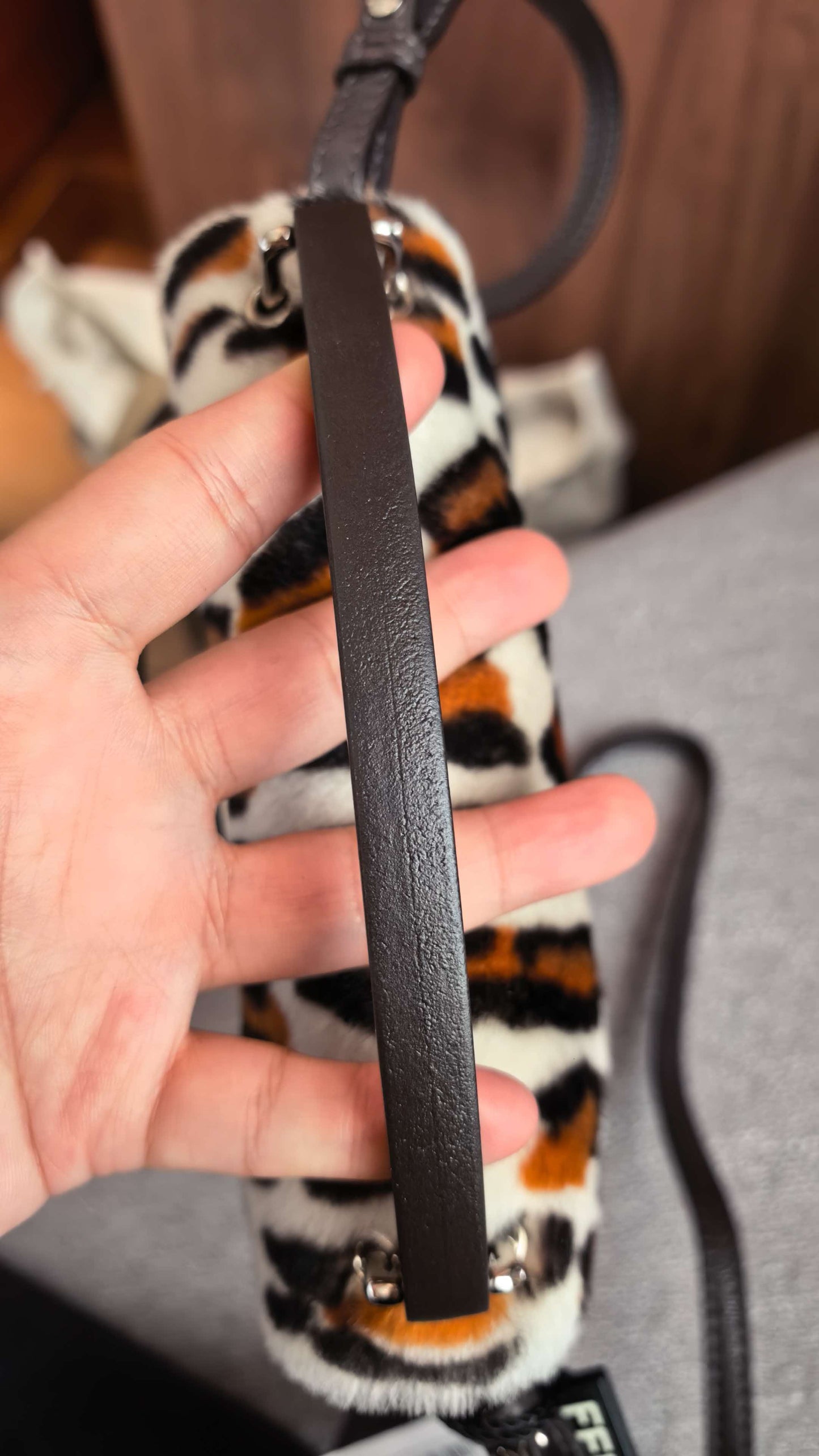 Include Entrupy Certificate of Authenticity｜Very Good ( Rank A)｜ FENDI Mamma Baguette Shoulder Bag