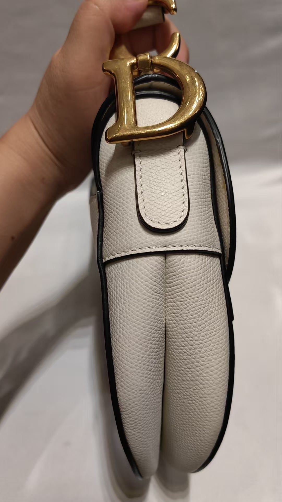 Very Good ( Rank A)｜Dior Saddle Shoulder Bag Medium White come with Entrupy Certificate of Authenticity