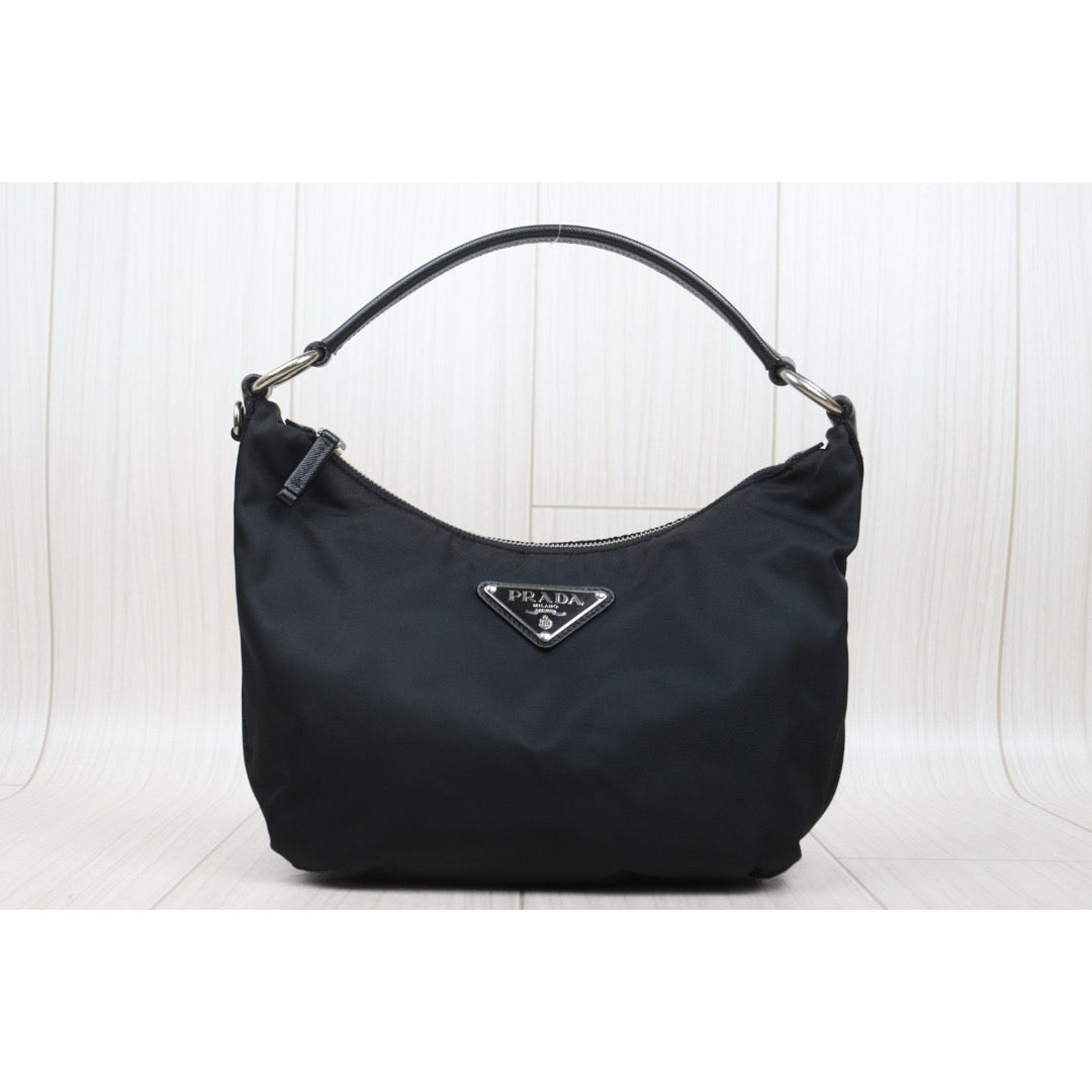 Very Good ( Rank A) ｜ PRADA HOBO GM HandBag ｜25071709