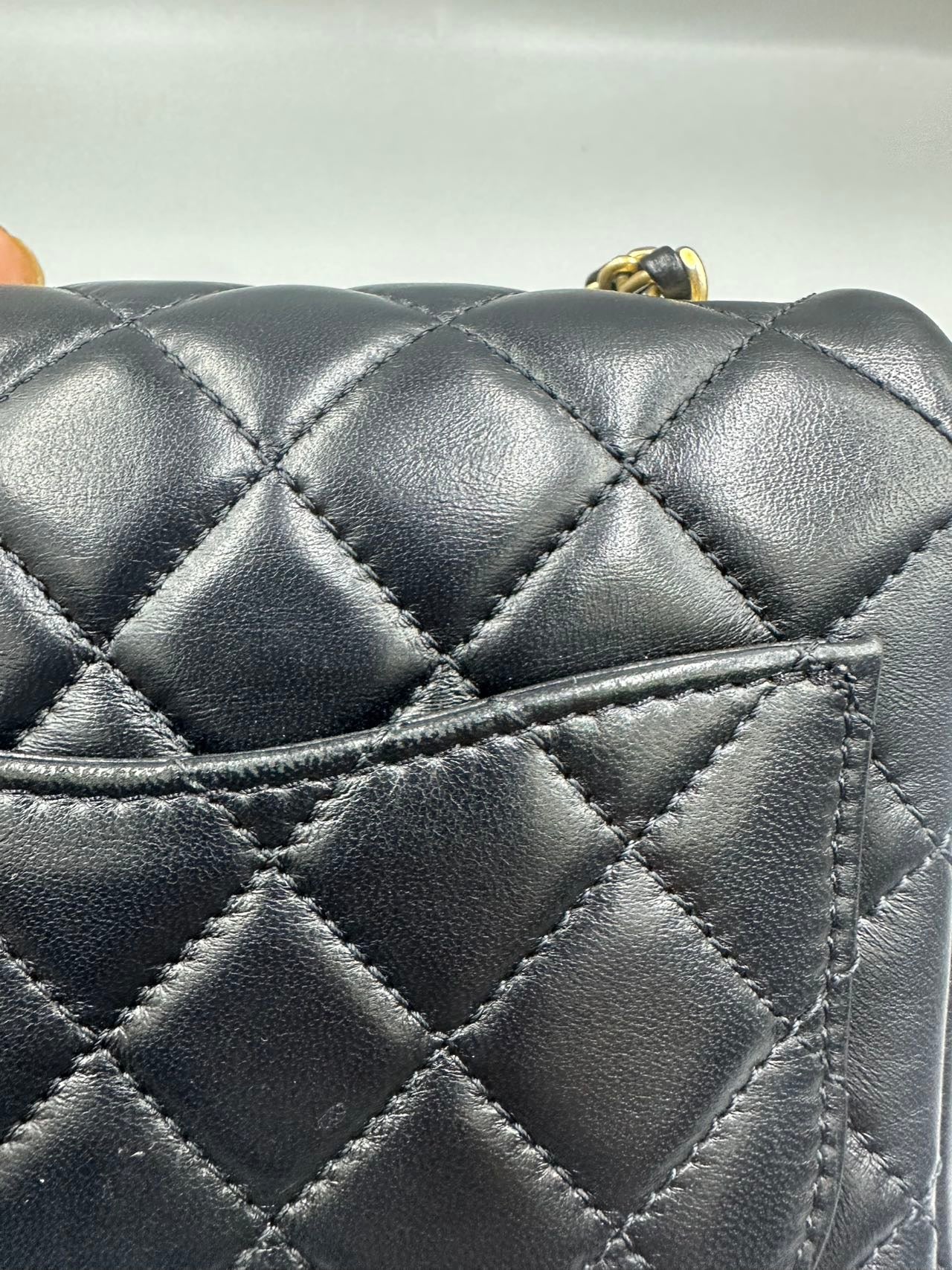 Include Entrupy Certificate of Authenticity｜Very Good ( Rank A)｜ CHANEL Lanbskin Square Shoulder Bag Black