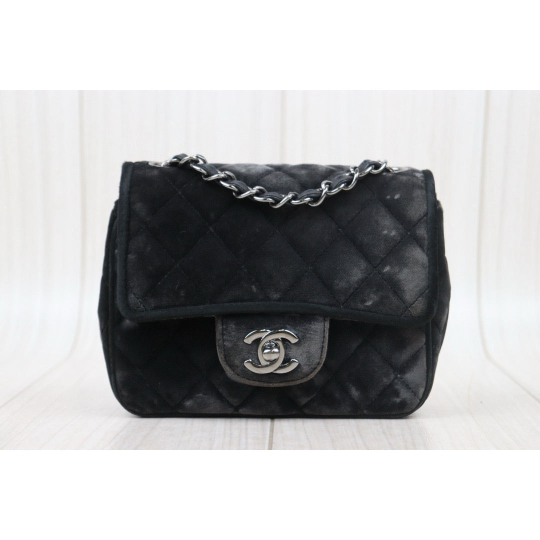 Good Rank AB)| CHANEL Suede Single Flap 17 Shoulder Bag Black