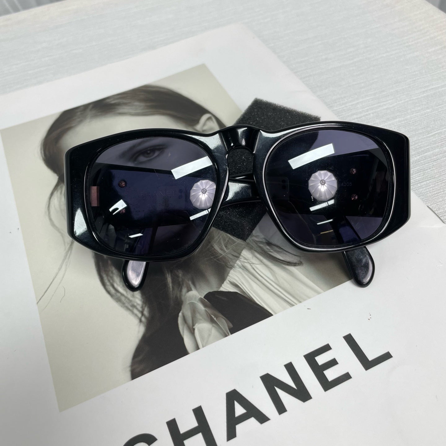 CHANEL Coco Mark sunglasses