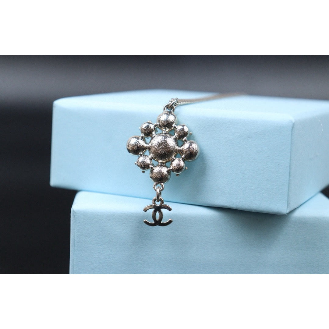 Very Good ( Rank A)｜ CHANEL COCO Mark Silver Plating Diamond Necklace  ｜S24112505