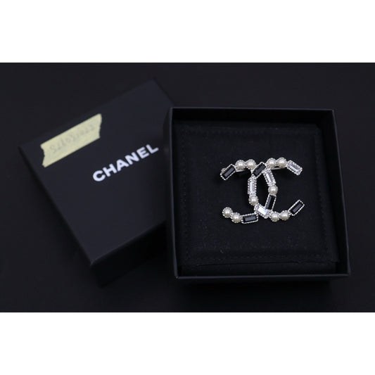 Include Authentic Detective Certificate of Authenticity｜Excellent（Rank SA）｜ CHANEL B23K Coco Mark  Rhinestone  Brooch Made In 2023Year ｜S26031022