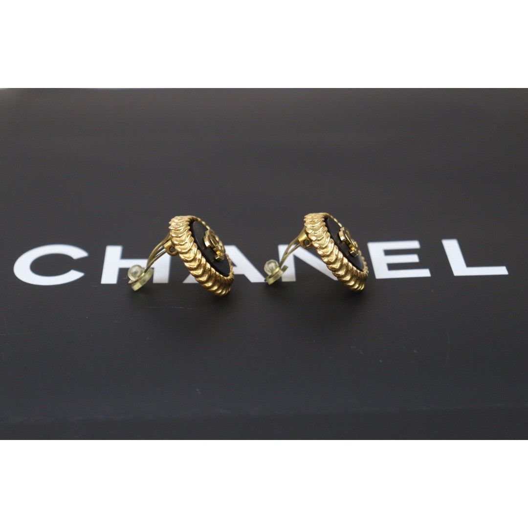 Rank AB｜CHANEL Vintage Earrings ｜24053022