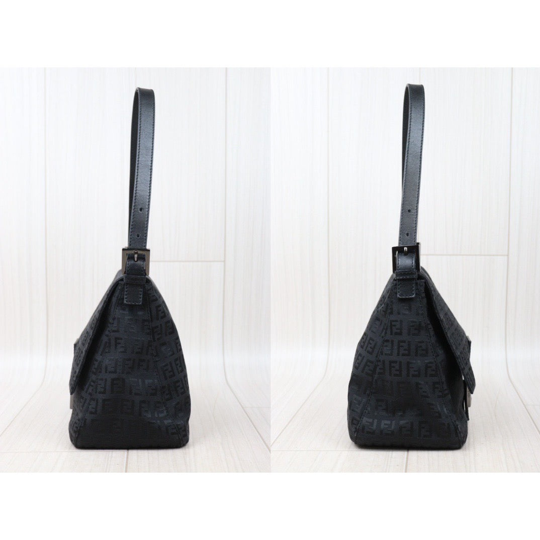 Rank AB｜ FENDI Mamma Baguette Shoulder Bag Black ｜V24060623