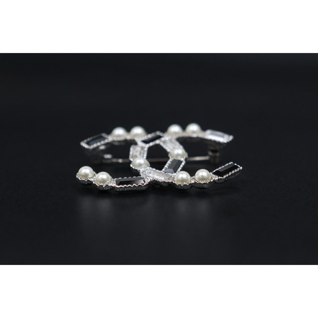 Include Authentic Detective Certificate of Authenticity｜Excellent（Rank SA）｜ CHANEL B23K Coco Mark  Rhinestone  Brooch Made In 2023Year ｜S26031022