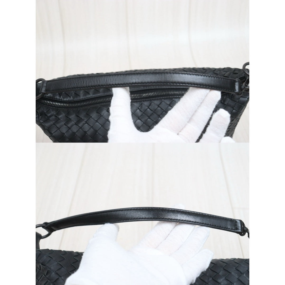 Include Entrupy Certificate of Authenticity｜Good ( Rank AB)｜ Bottega Veneta Lamb Skin  Braid Shoulder Bag Black｜26062910