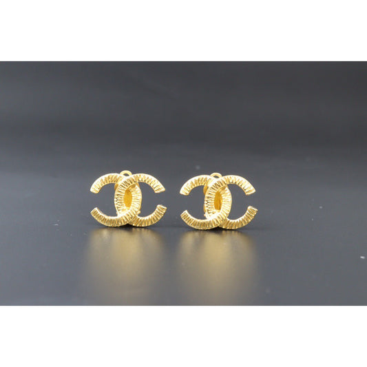 Rank A ｜CHANEL Vintage Earrings ｜24042513