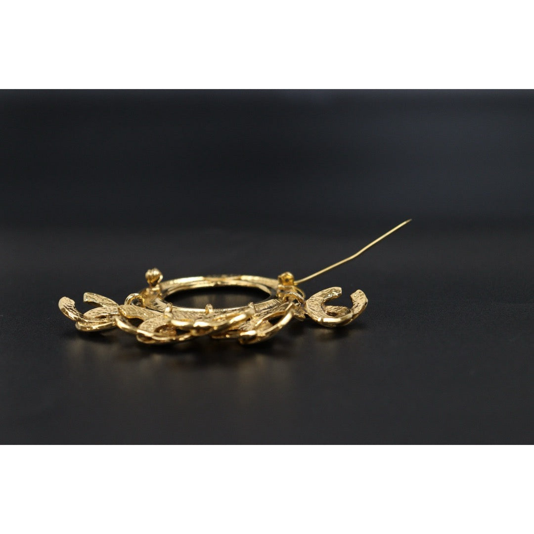 Include Authentic Detective Certificate of Authenticity｜Very Good ( Rank A)｜ CHANEL 94P Vintage Coco Mark Tassel Brooch ｜Y26040712