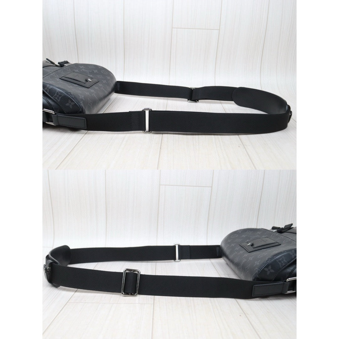 Very Good ( Rank A)｜ LV  Monogram Voyager Shoulder Bag Black｜P25012210