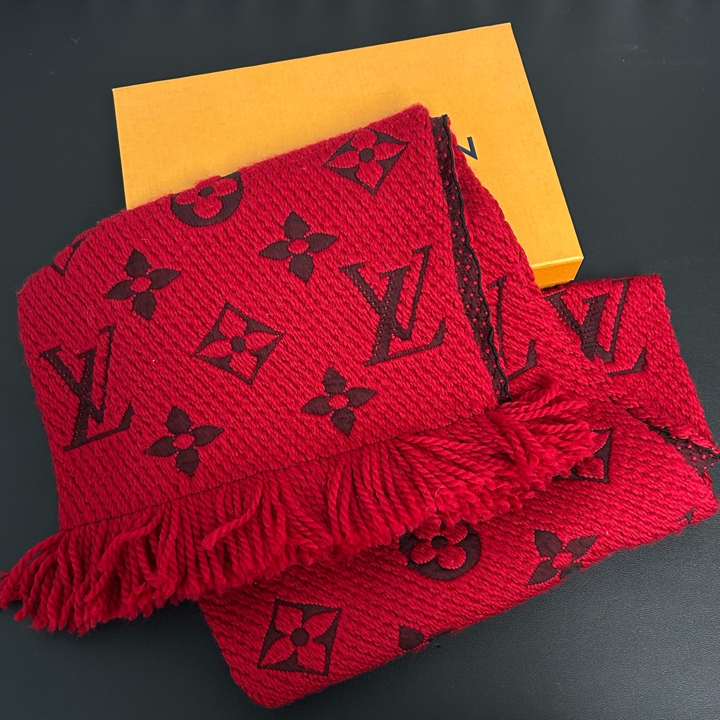 Very Good ( Rank A)｜LV Monogram Red Scarf