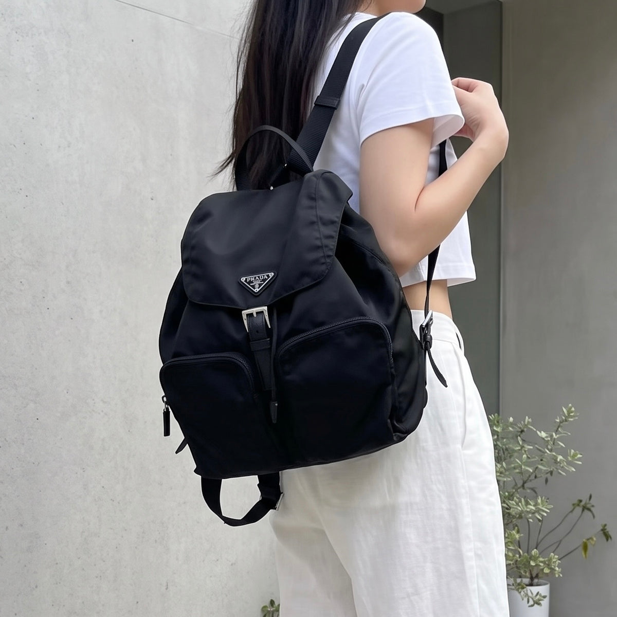 Include Entrupy Certificate of Authenticity｜Very Good ( Rank A) ｜Prada  Nylon Black Backpack Medium New Model｜S26080619