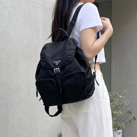 Include Entrupy Certificate of Authenticity｜Very Good ( Rank A) ｜Prada  Nylon Black Backpack Medium New Model｜S26080619