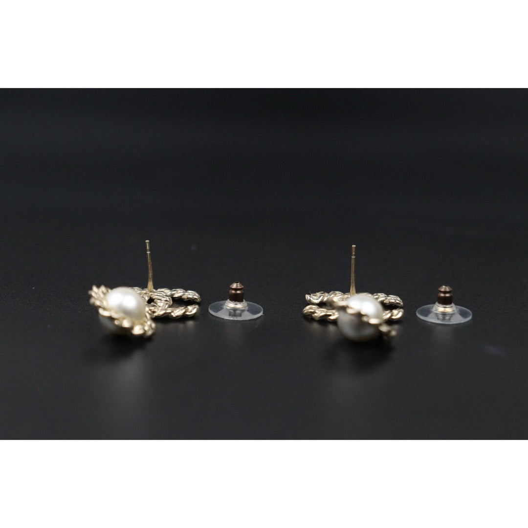 Very Good ( Rank A) ｜CHANEL COCO Mark Pearl Rhinestone Earrings ｜S25021026