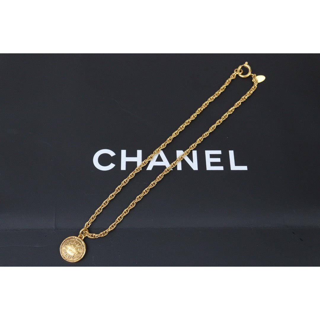 Rank A ｜ CHANEL 24K Gold Plated Necklace｜Q24050948