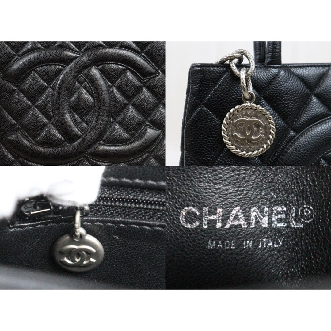 Very Good ( Rank A)｜ CHANEL Caviar Skin Calf Leather Tote Bag Black Made In 2002～2003Year｜S25110426
