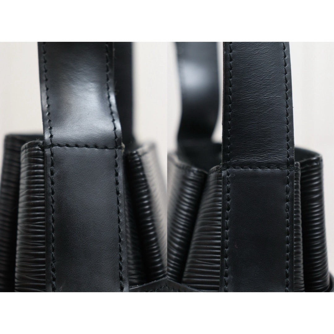 Include Entrupy Certificate of Authenticity｜Good ( Rank AB)｜Louis Vuitton Epi Sack de Paul Shoulder Bag Black｜26061807