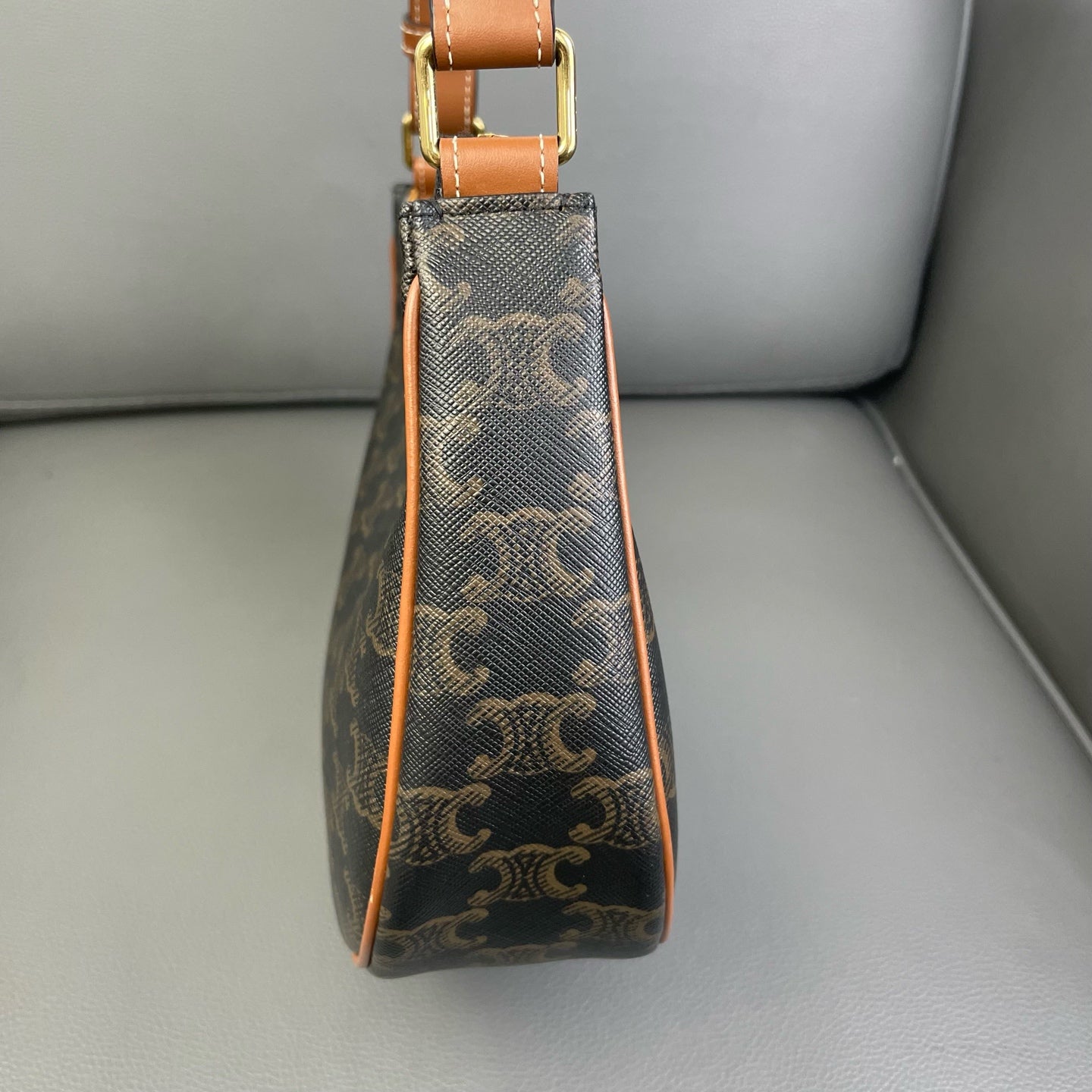 Very Good ( Rank A) ｜ CELINE AVA Shoulder Bag