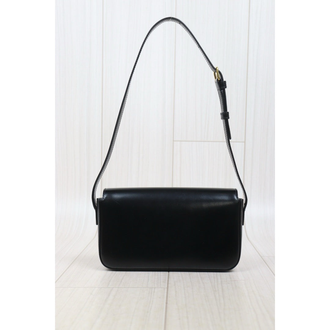 Good ( Rank AB) ｜CELINE Calf Leather Triomphe Black Shoulder Bag Golden Hardware｜S25110429