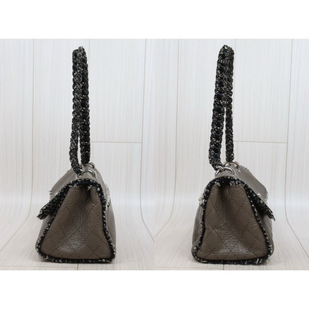 Good ( Rank AB)｜ CHANEL Calf Leather Woolen Matrasse Chain Shoulder Bag Etoupe Gray Made In 2009- 2010Year｜Y25110410