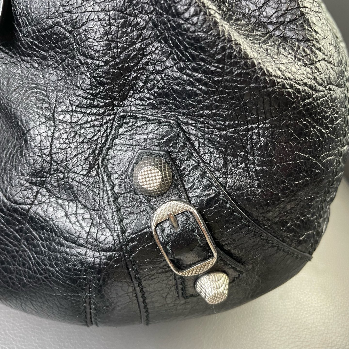 Very Good ( Rank A)｜Balenciaga Le cagole Shoulder Bag Black