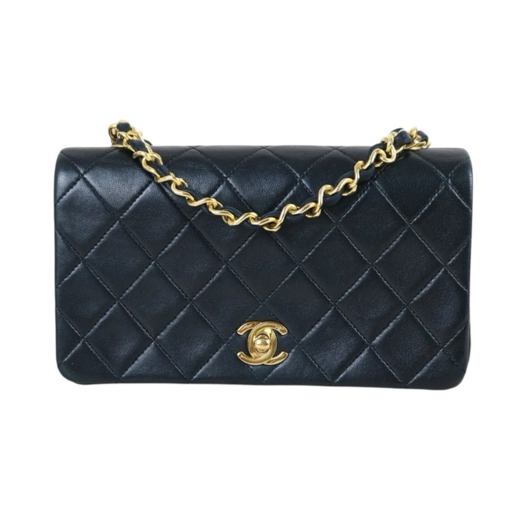 Include Entrupy Certificate of Authenticity｜Very Good ( Rank A)｜ Chanel Lamb Skin Mini Classic Flap Bag Black Made In 1989-1991 Year｜S26080103