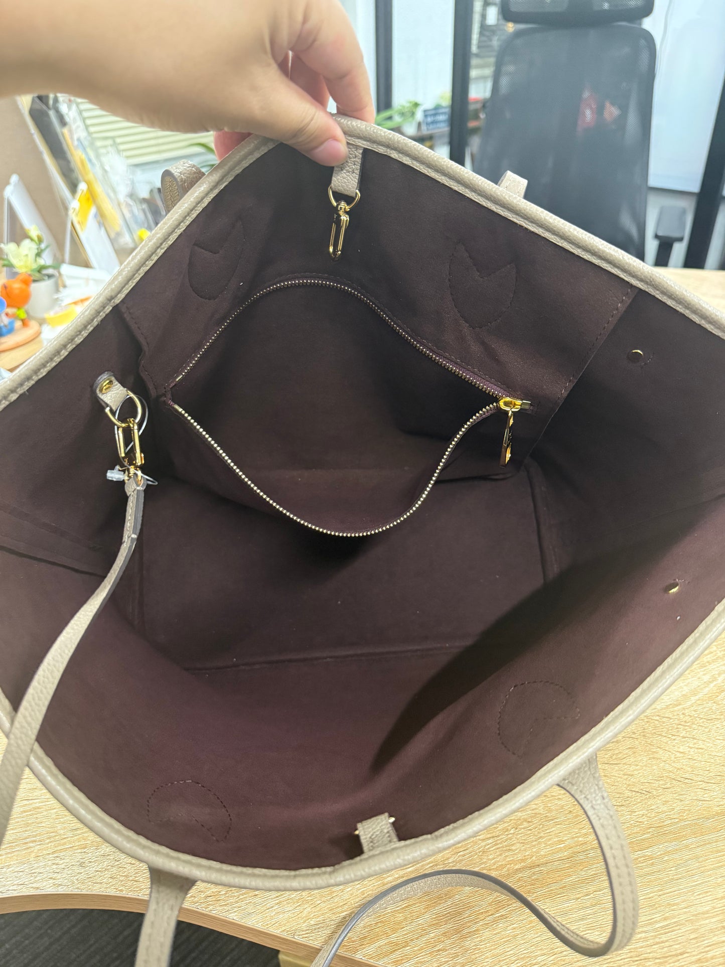 LV Full leather Neverful MM Shoulder Bag IC chips