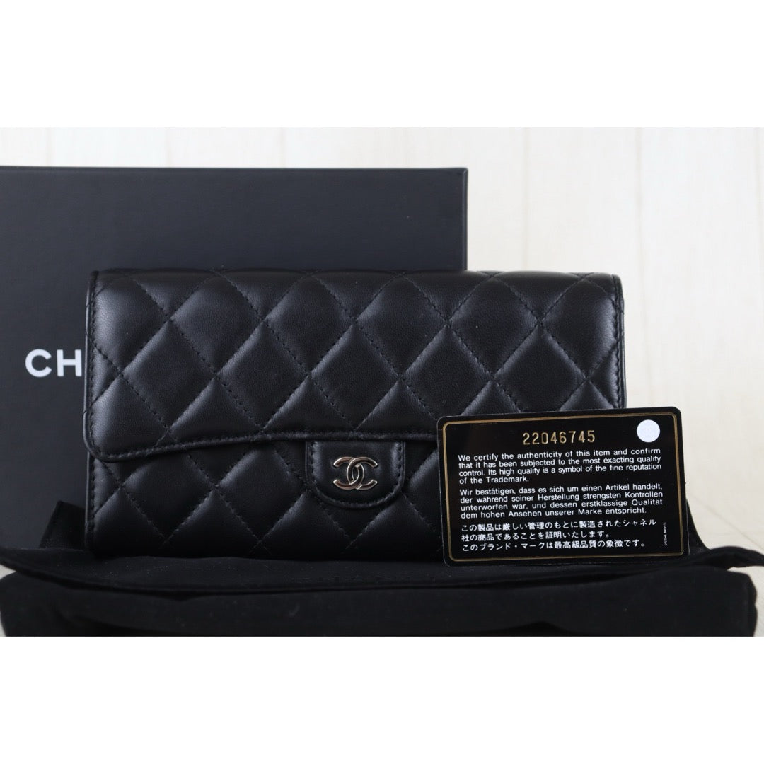 Include Entrupy Certificate of Authenticity｜Good ( Rank AB)｜CHANEL Lamb Skin Black Long Wallet Made In 2016-2017Year｜S26083005