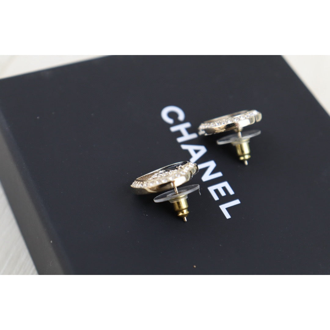 Very Good ( Rank A)｜ CHANEL Coco Mark Rhinestone Earrings｜H25011305